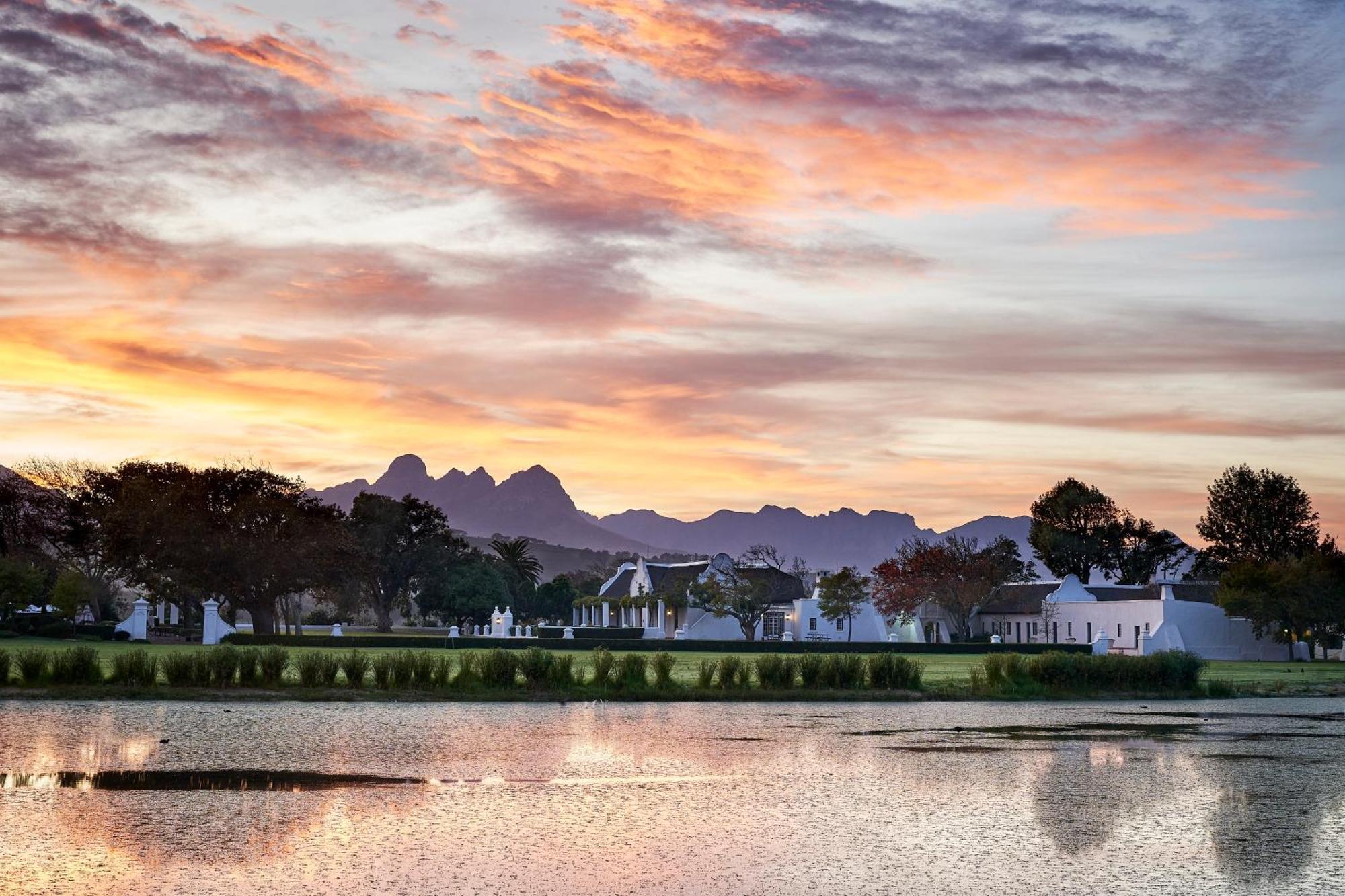 Vergenoegd Loew Boutique Hotel & Spa Cape Town Bagian luar foto